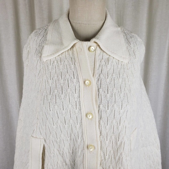 Vintage Sweater Bee by BANFF Knit Crochet Fringe Sweater Cape Poncho Womens MCM - Picture 2 of 8